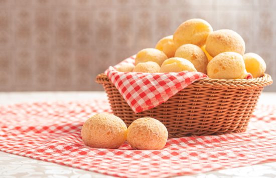 Pão de queijo is a versatile snack that can be eaten throughout the day. Whether served alongside a morning coffee or as an afternoon snack, these cheesy breads are sure to delight.