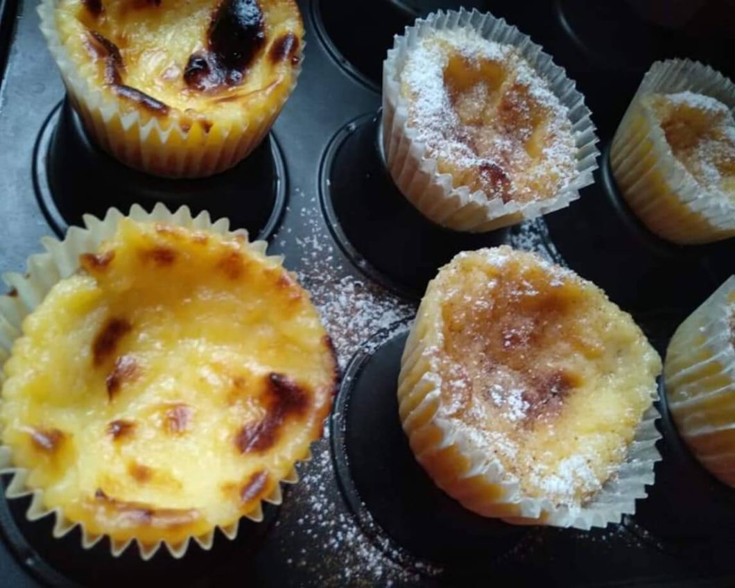 Pastéis are versatile and can be filled with almost anything, making them a favorite treat at Brazilian gatherings, parties, or simply as a delicious snack.